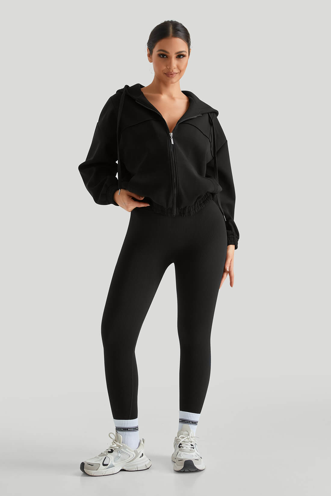 Essentieller Hoodie-Anzug mit Leggings