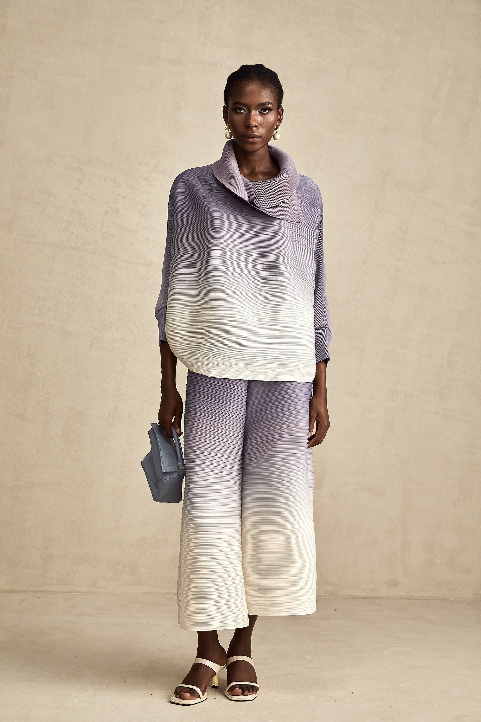 Agathe lila Farbverlauf Wickelbluse & Hosen Set