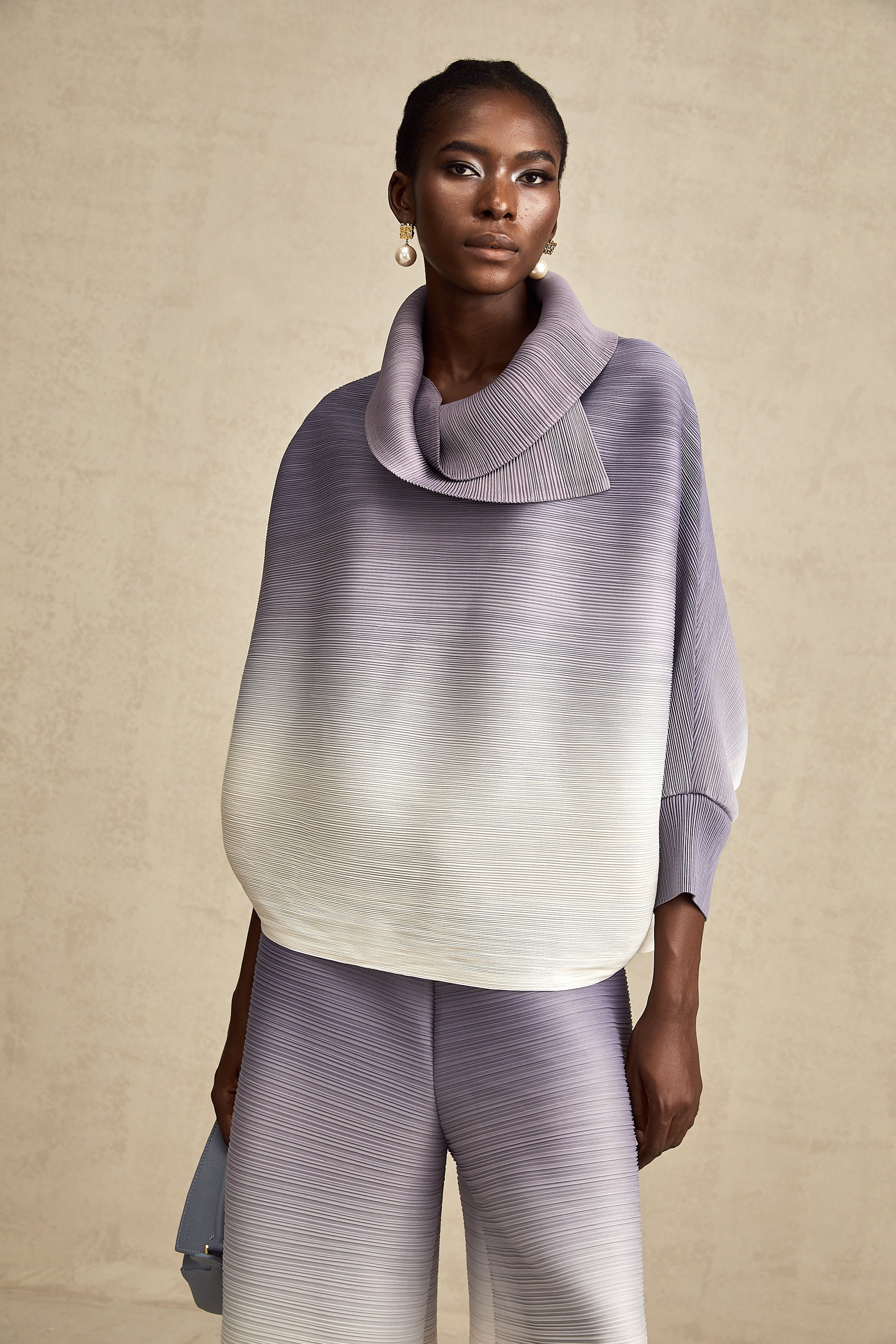 Agathe lila Farbverlauf Wickelbluse & Hosen Set