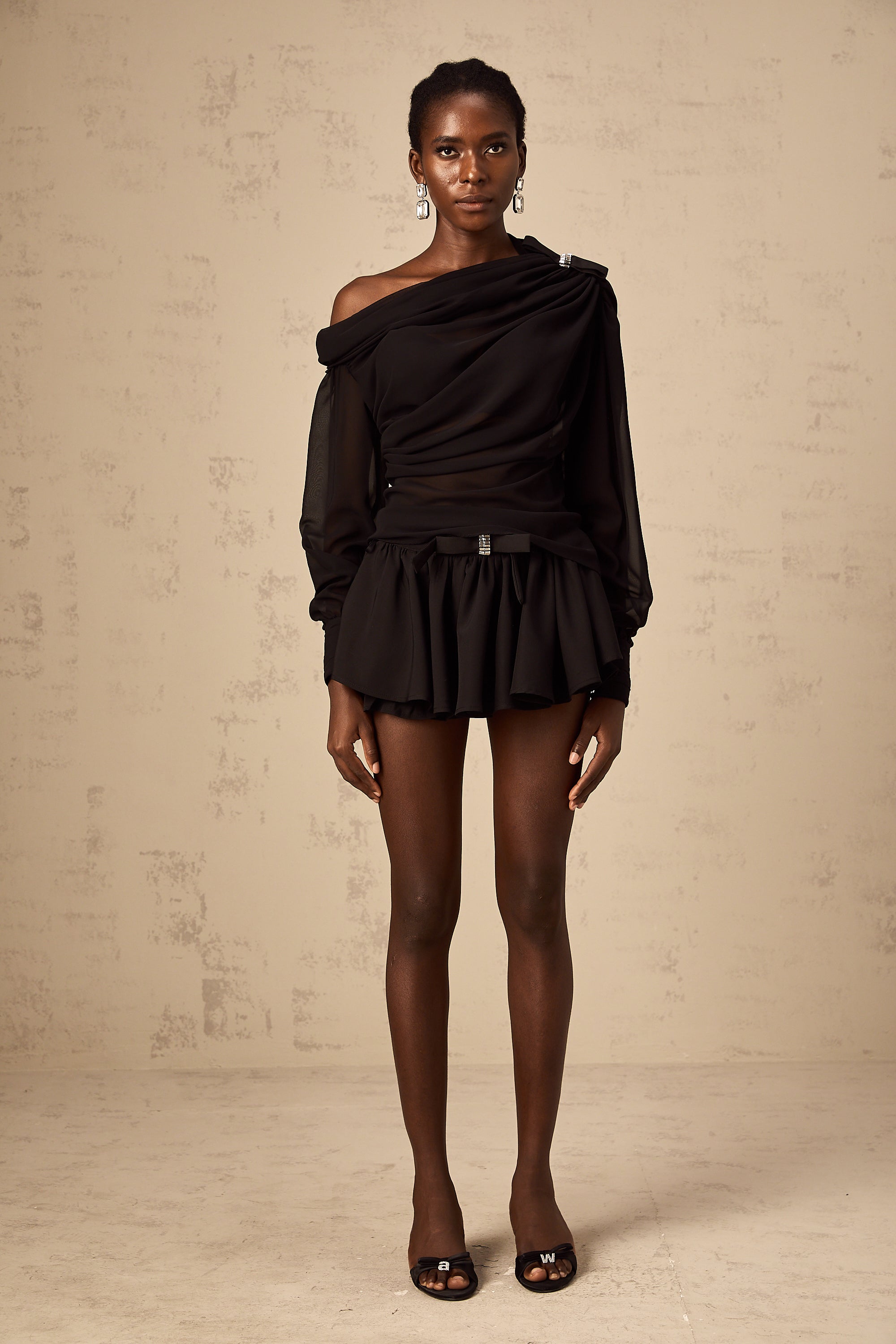 Andrea- asymmetrische Tüllbluse und Rock Set in Schwarz