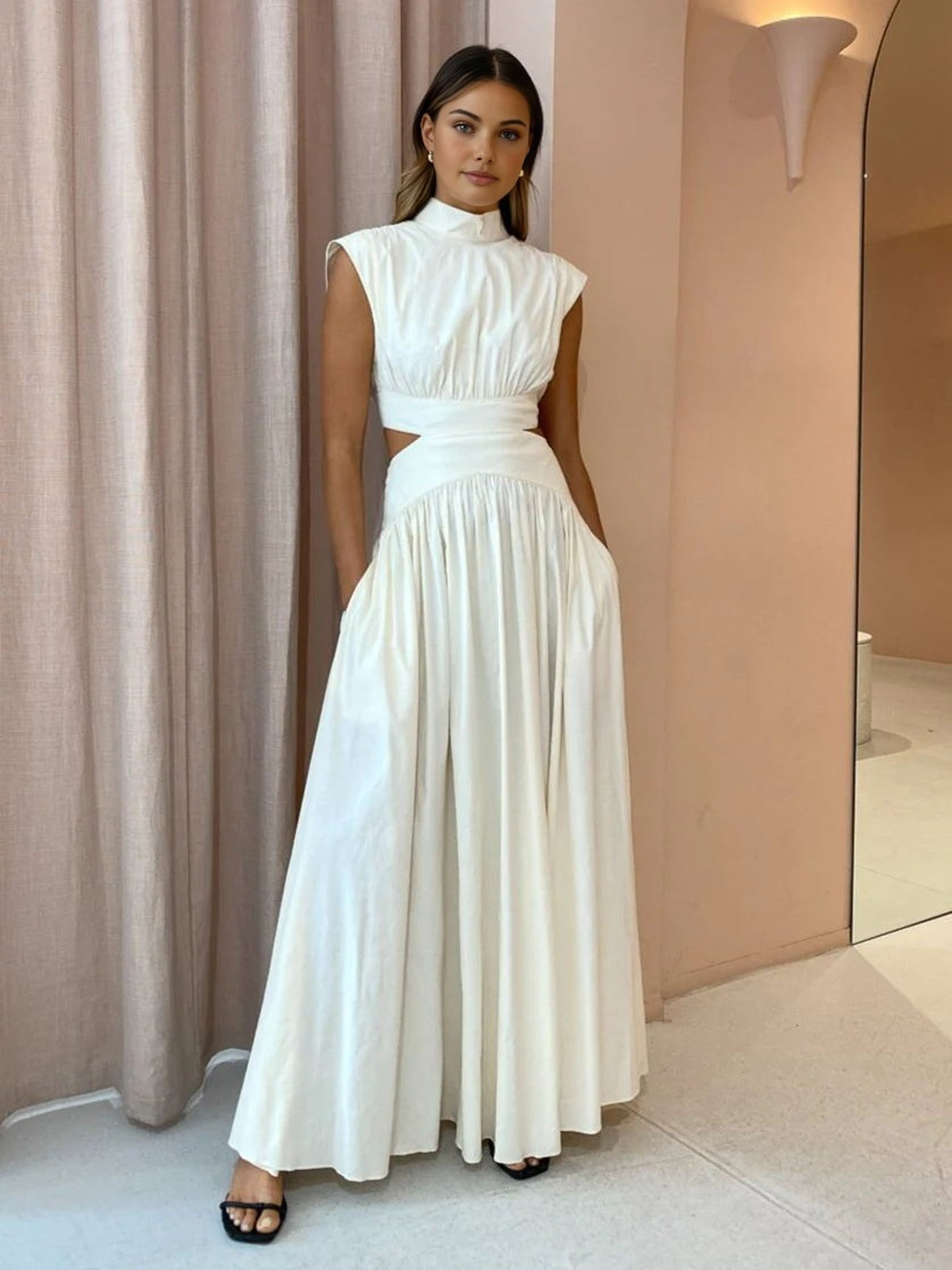 Clara | Maxi Kleid mit Cut-Out und Stehkragen