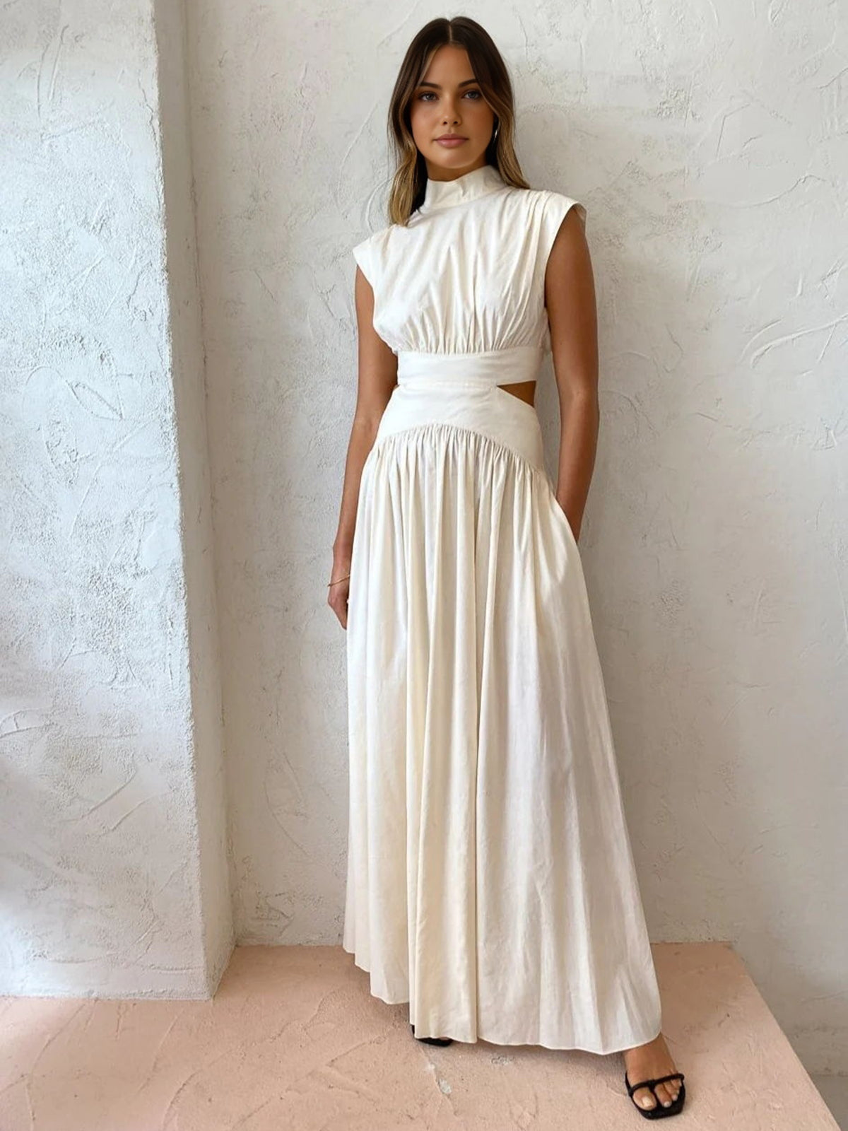 Clara | Maxi Kleid mit Cut-Out und Stehkragen