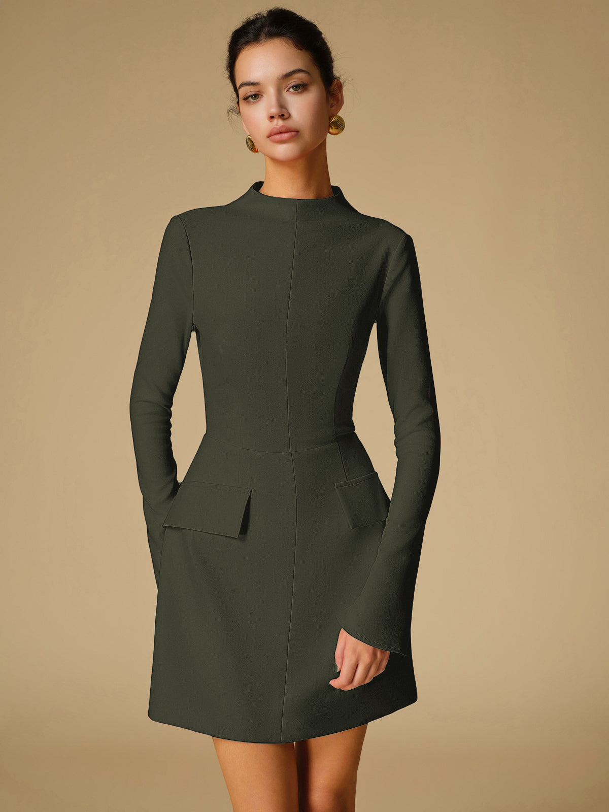 Renata- Minimalist Einfaches Kleid mit Stehkragen
