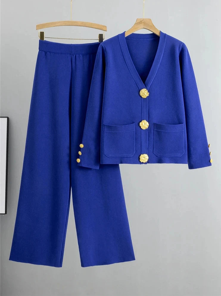 Sienna Goldknopf Cardigan mit Hose