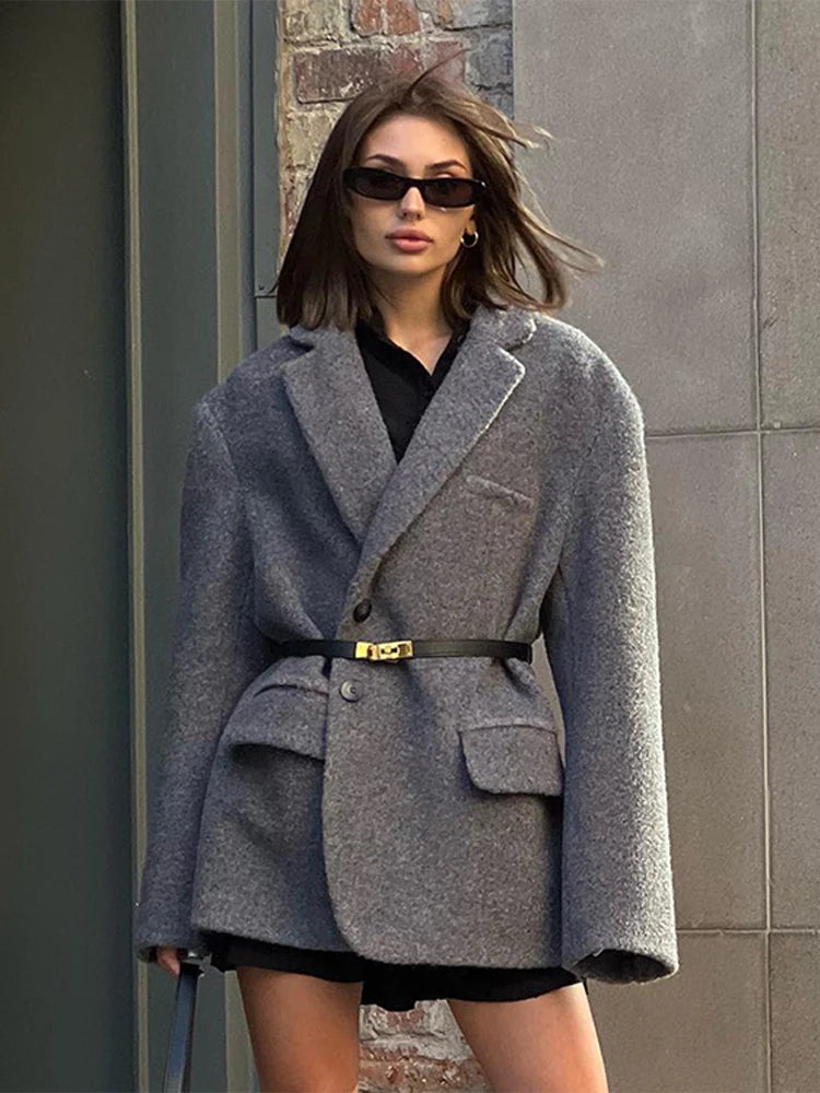 Serena Vintage Wolljacke mit Revers und Gürtel