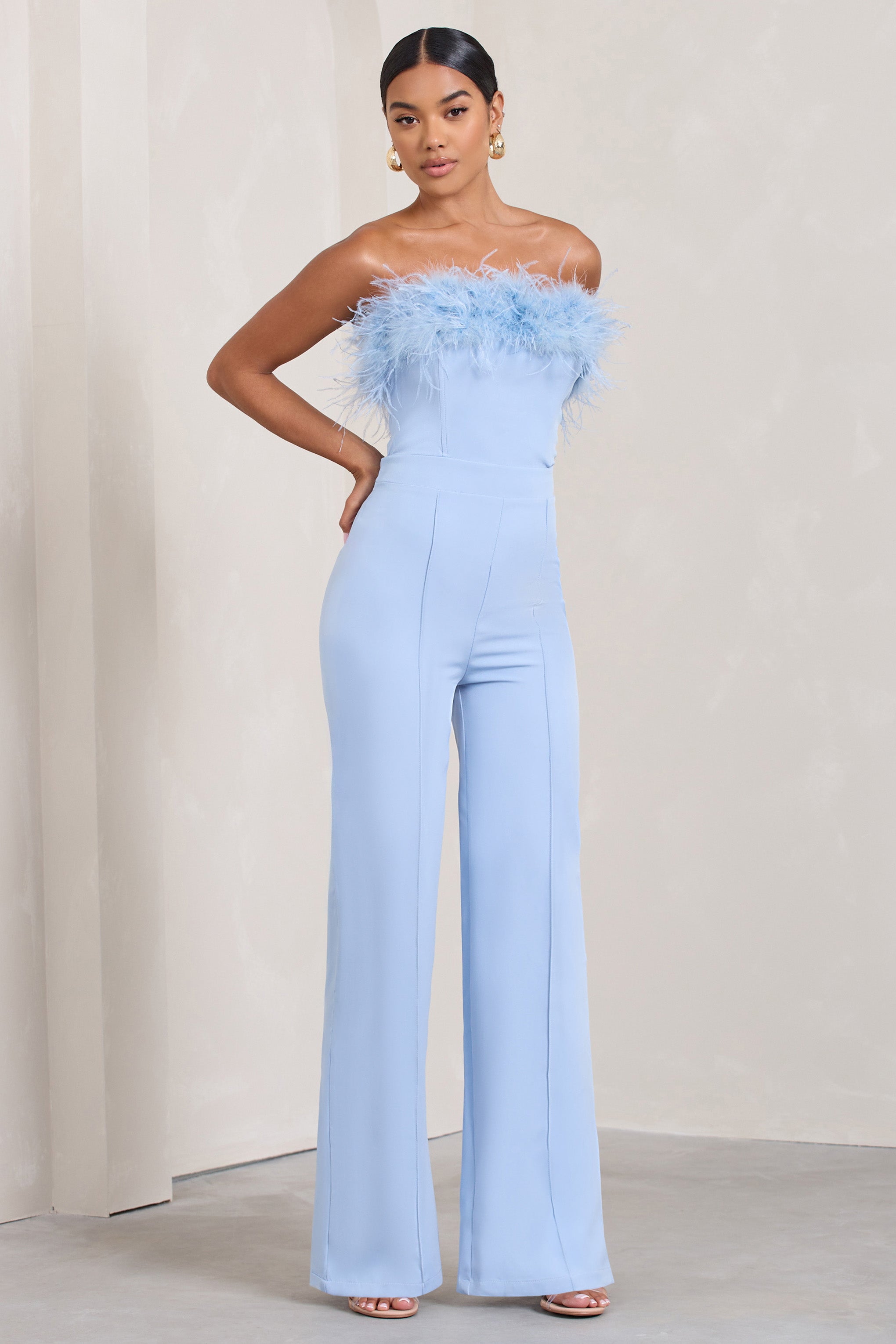 Erstklassig | Blaues Bandeau-Feather-Hosenanzug mit weitem Bein