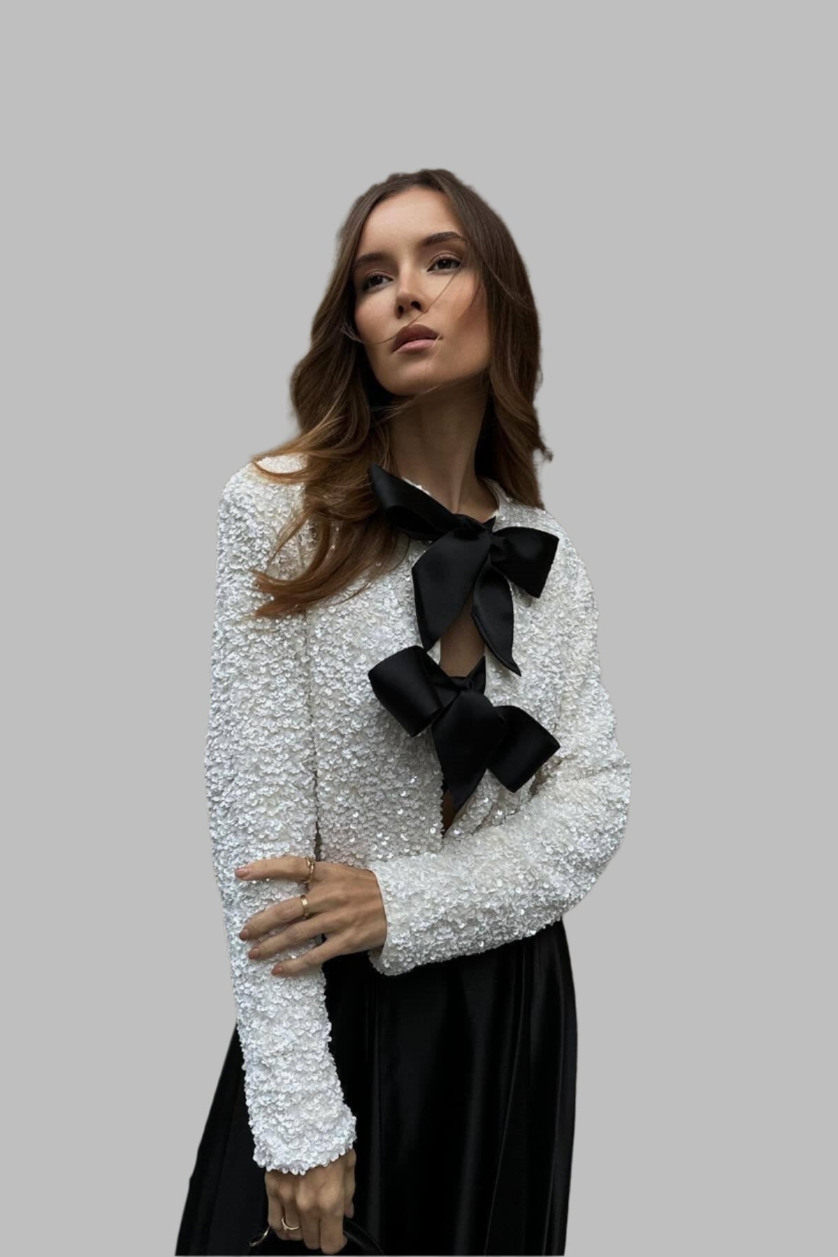 Macy- Mantel mit Pailletten und Fliege